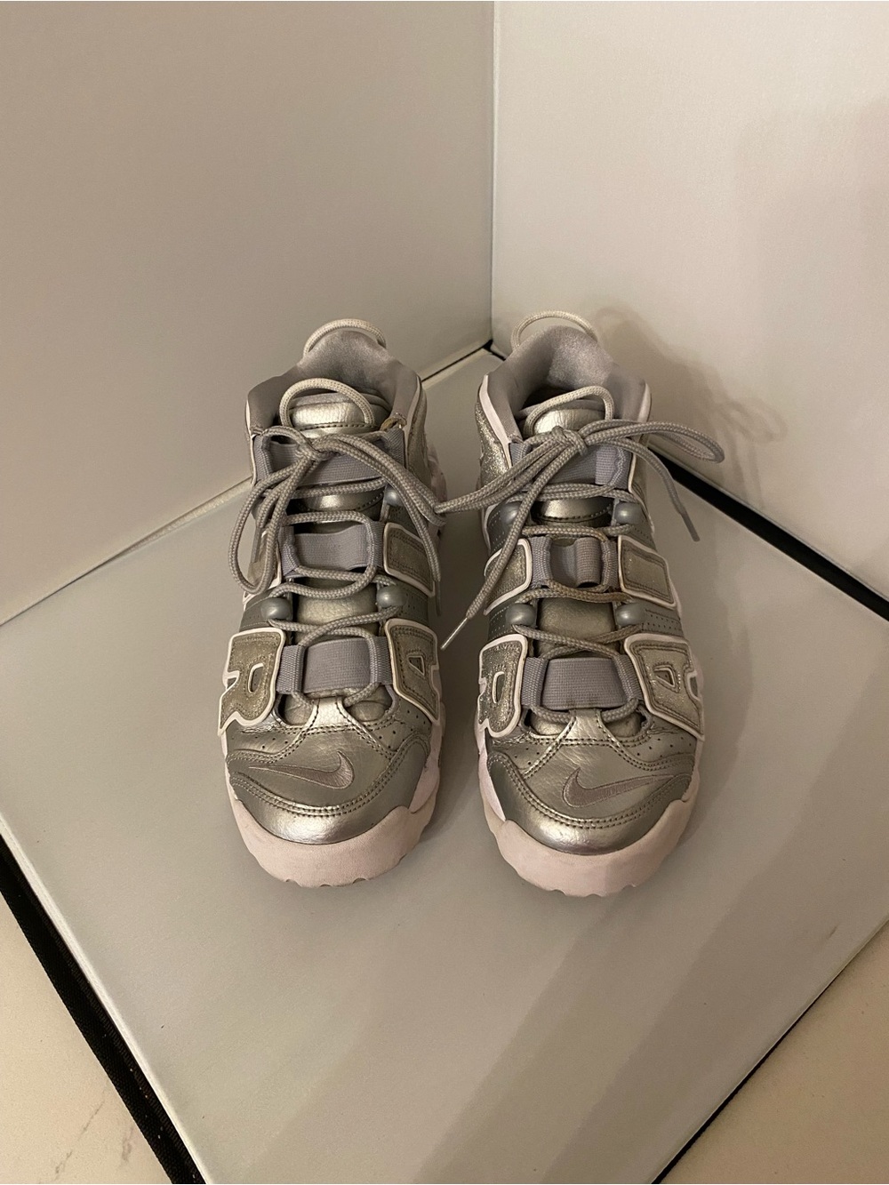 Nike Women’s Air More Uptempo “Loud & Clear” Silver Metallic Sneakers,size 8
